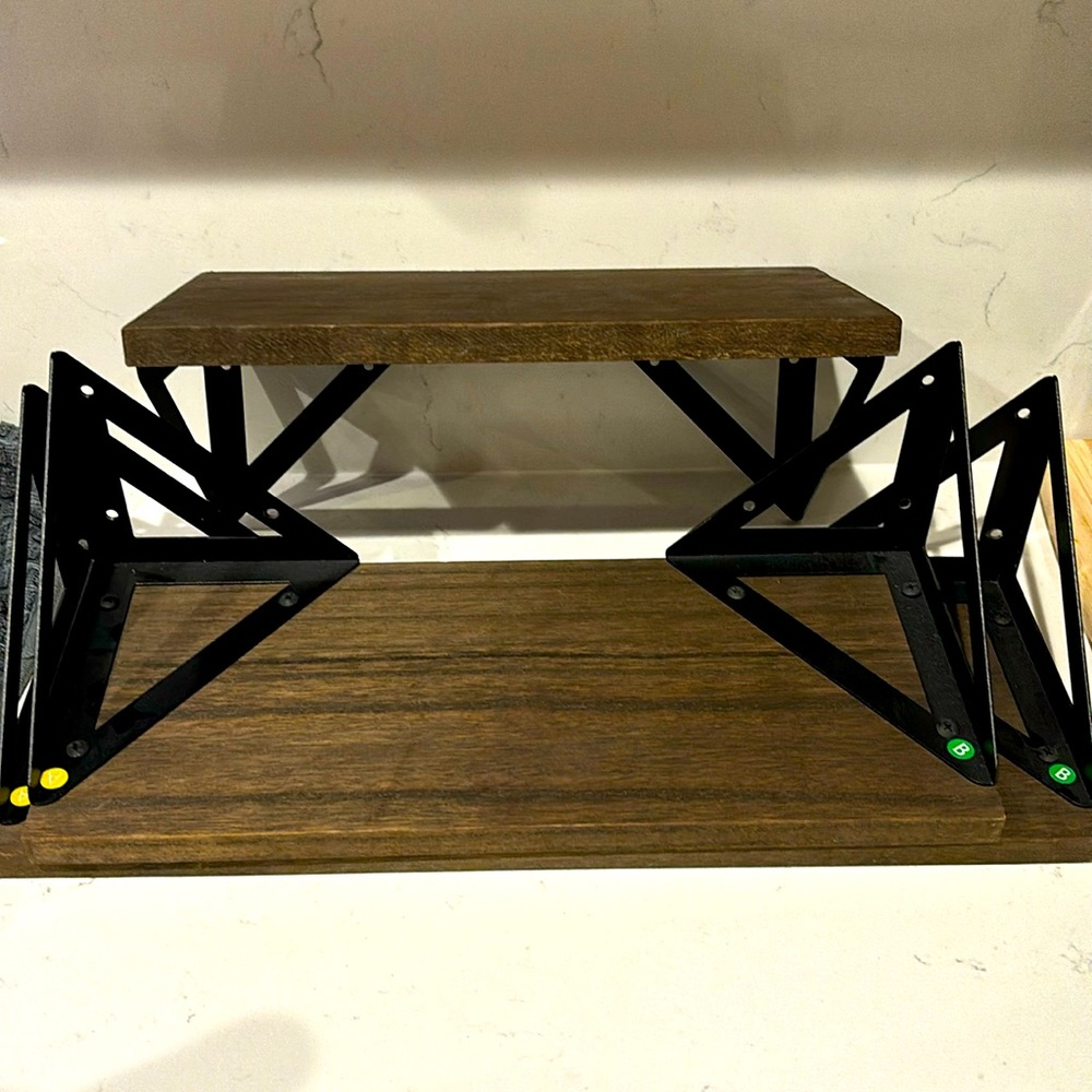 Set of 3 floating wall shelfs